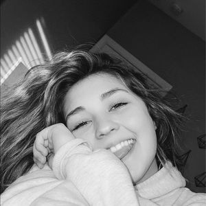 Meet your Posher, Kiersten